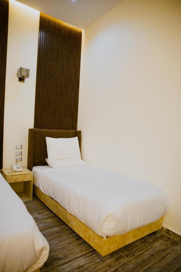 Tourist Palace Hotel 开罗 外观 照片